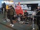 Kapela Pub Animals hrála ráno reggae na autobusovém nádraí