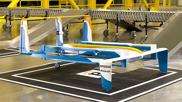 Amazon představil dron Prime Air pro doručování svých zásilek.