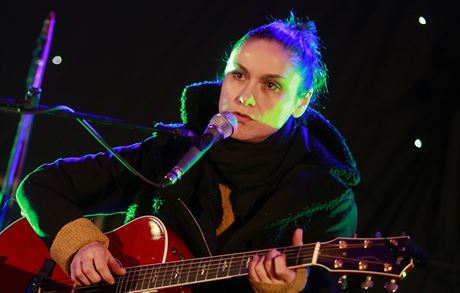K hvzdám letoního Mámení patí Lenka Dusilová, nositelka Ceny Akademie populární hudby Zpvaka roku.  