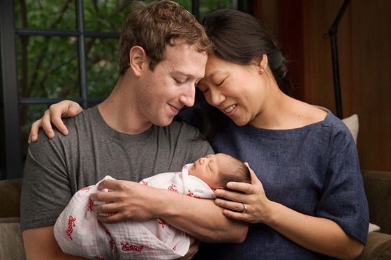 éf Facebooku Mark Zuckerberg s manelkou Priscillou a dcerou Max (1. prosince...