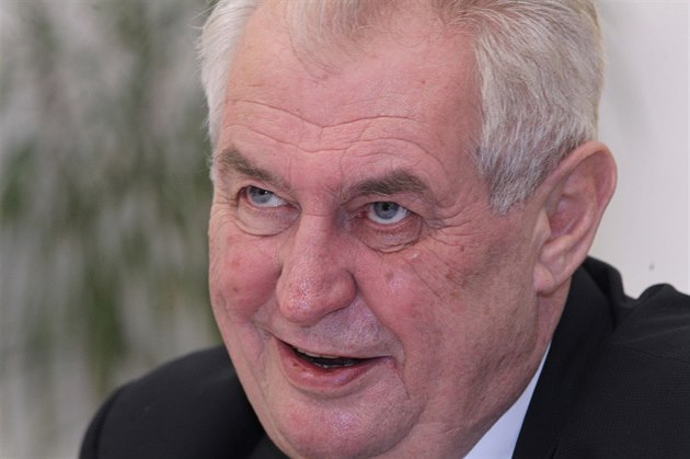 Milo� Zeman p�i náv�t�v� Ústeckého kraje (7. prosince 2015)