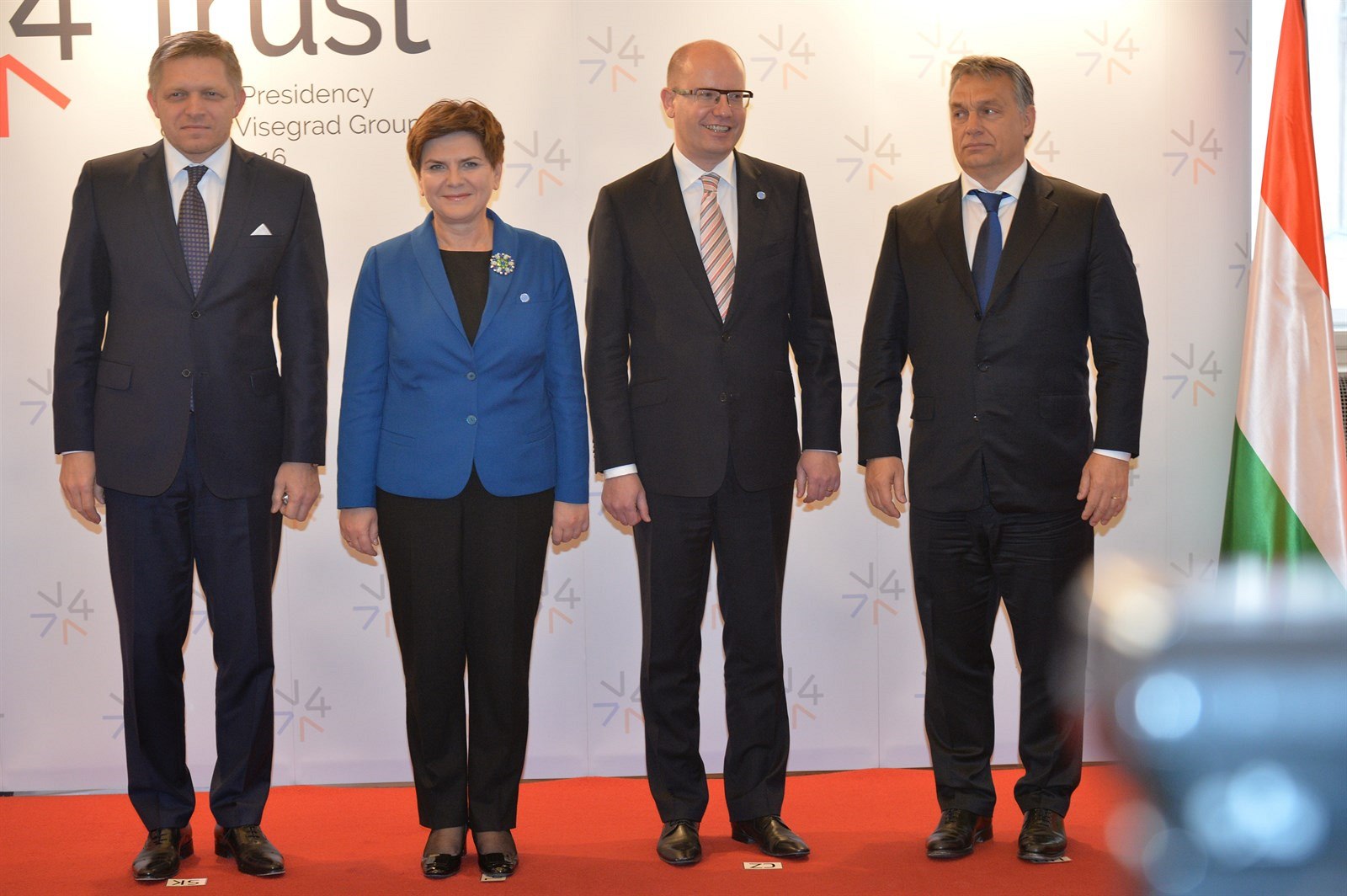 Premié�i zemí visegrádské �ty�ky, Slovák Robert Fico, Polka Beata Szydlová,...