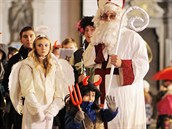 Setkání Mikulá, ert a andl v Klatovech na akci Nebeské námstí. (4....