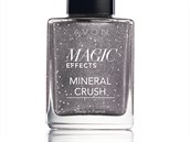 Lak na nehty Magic Efect Mineral Crush s stbrnmi tpytkami a matnm efektem.