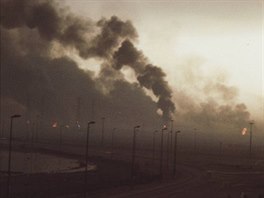 Hoc ropn vrty v Kuvajtu bhem operace Poutn boue v roce 1991