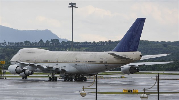 Oputn letadlo v Malajsii. (9. prosince 2015)