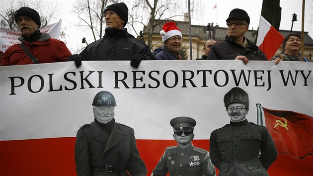 Protest proti jmenovn novch stavnch soudc v Polsku (9. prosince 2015)