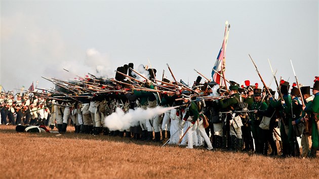 Sm Napoleon povaoval bitvu u Slavkova za sv nejlep vtzstv vbec. Napoleon s rakouskm csaem Frantikem I. uzaveli pm a podepsali mrovou smlouvu v Bratislav. Prvnm poraenm byl Alexandr, kter pak i se svou armdou opustil stedn Evropu.