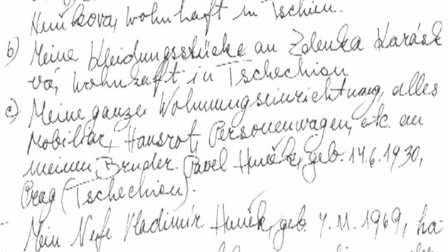 Dokumenty, na kter� podvodn�k Vladim�r Hun�k podle �T l�kal sv� ob�ti, mezi nimi� mohl b�t i Miloslav Ransdorf.