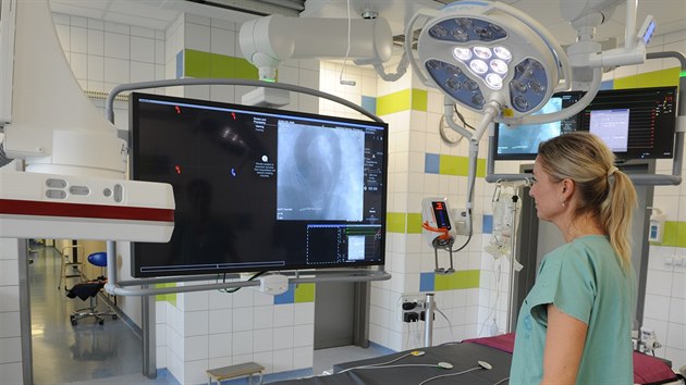 Laborato v prostorch kardioangiologick kliniky hradeck nemocnice je investici v hodnot 20 milion korun (2.12.2015).