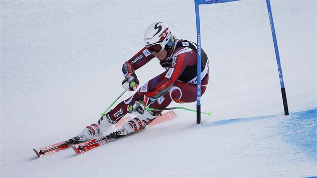 LYE BUDOUCNOSTI? Norsk lya Henrik Kristoffersen vybojoval ve Svtovm pohru v Beaver Creeku tet msto v obm slalomu s novm prototypem ly.