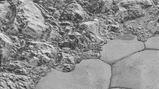 Americká NASA zveejnila zatím nejdetailnjí snímky Pluta pocházející ze sondy...