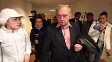 Europoslanec Miloslav Ransdorf po jednání s předsednictvem KSČM (8. prosince...