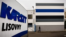Výrobce autodílů Karsit otevřel v Jaroměři na Náchodsku novou lisovnu (9....