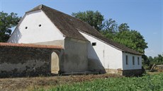 Historický vodní mlýn, Nesachleby, Znojmo. Mlýn je napojený na vekeré...