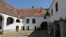 Historický vodní mlýn, Nesachleby, Znojmo. Zachovalý historický mlýn se...