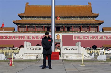 íané si v Pekingu po dlouhé dob uívají jasné oblohy. (10. prosince 2015)