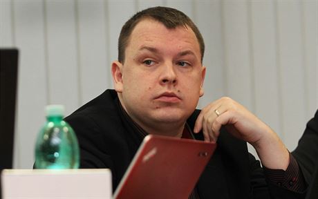 Radní Adam Rykala je podle Ivony Klímové,  editelky Základní koly Frantika Formana v Ostrav-Jihu, dvodem její rezignace.