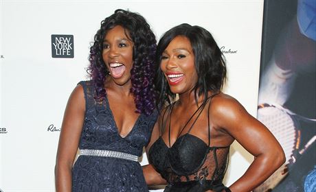 Venus a Serena Williamsovy (New York, 15. prosince 2015)