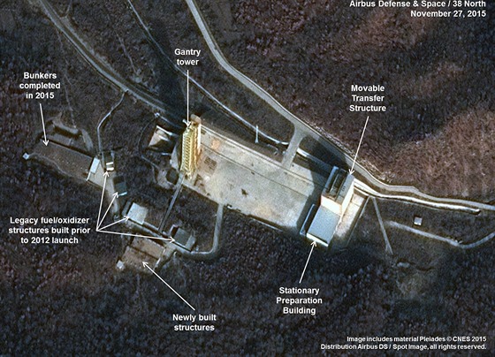 Severní Korea zdokonalila podle satelitních snímků svou raketovou střelnici...