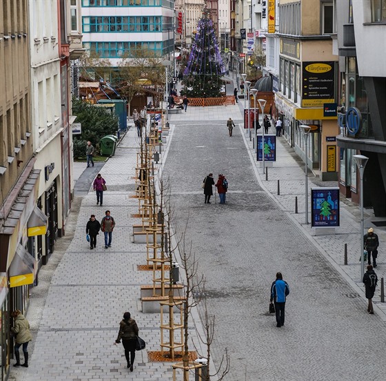 V roce 2015 dělníci dokončili opravu ulice v centru Ostravy.