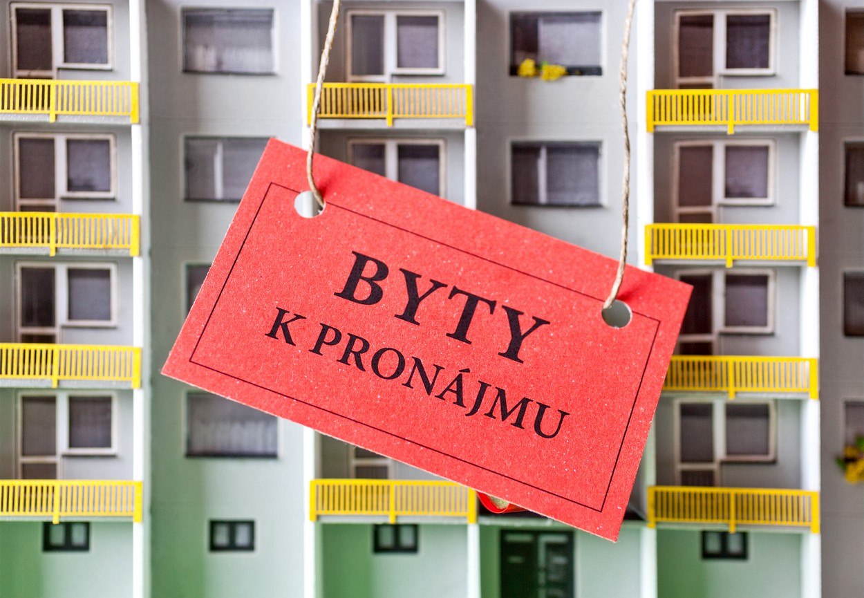 Finan�n� zajímavé je podle odborník� nakoupit na hypoté�ní úv�r n�kolik malých byt� a ty pronajímat. Ze zisku pak úv�r splácet. Ilustra�ní snímek