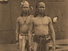 Domorodí Dajákové na Borneu