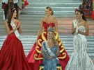 Nová Miss World Mireia Lalagunová Royová ze panlska sedí na trnu pro...
