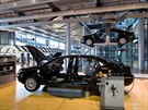 Koncern Volkswagen koní s výrobou svých limuzín Phaeton. V dráanské Sklenné...
