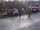 ena v Kolín spadla s autem do vodní nádre (18.12.2015).