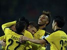 Fotbalisté Borussie Dortmund se radují ze vsteleného gólu.