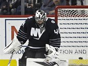 Jaroslav Halk z New York Islanders pout za sv zda puk.
