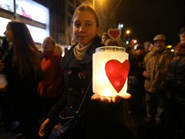 Lidé si pipomínají tvrté výroí od úmrtí Václava Havla (18. prosince 2015).