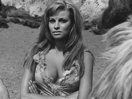 Raquel Welchová ve filmu Milion let ped Kristem (1966)