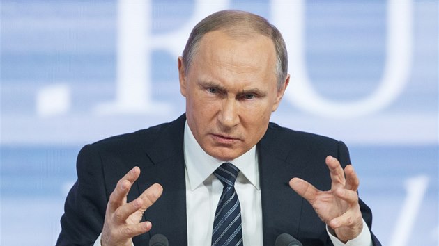 Vladimir Putin hovoil v Moskv na tradiní velké výroní tiskové konferenci...