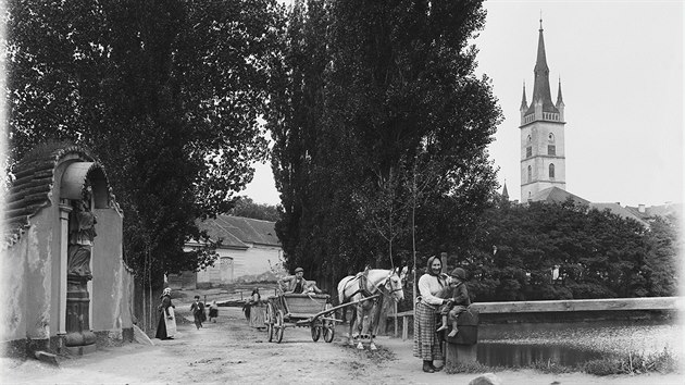 slav na snmku kolem roku 1898