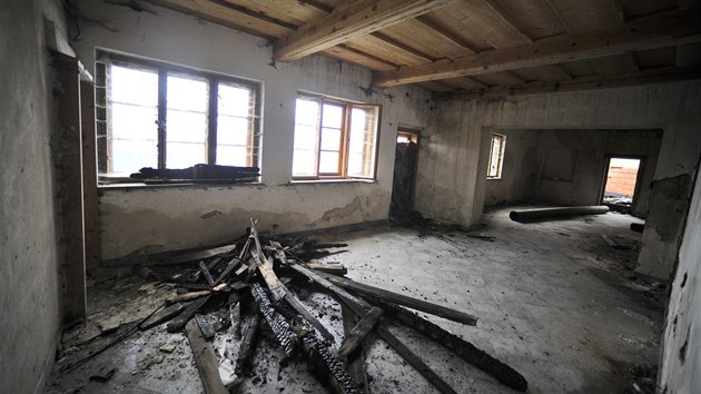 Z hostince v Jihlavě-Pávově se stalo útočiště bezdomovců. Majitelé chtějí budovu zbourat.