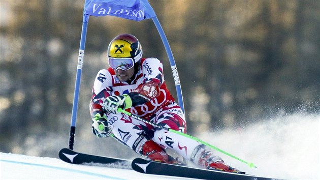 Marcel Hirscher v obm slalomu ve Val d'Isere.