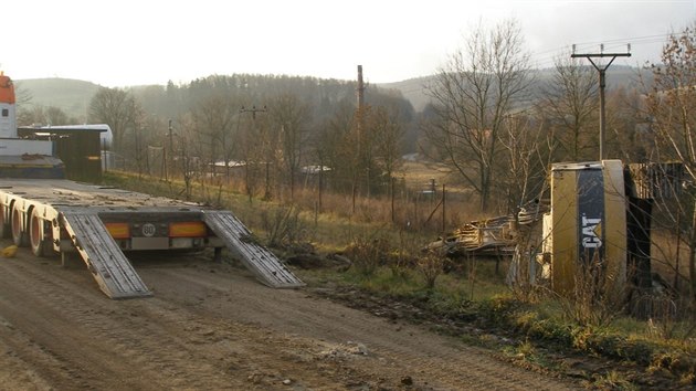 Pevrcen bagr usmrtil v Teplicch nad Metuj idie (11.12.2015).