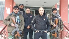 Daniel Landa s Afghánci. Foto je hned po dnením jednání na úadu vlády v...