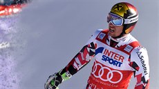 Marcel Hirscher v cíli obího slalomu ve Val D'Isere.
