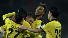 Fotbalisté Borussie Dortmund se radují ze vsteleného gólu.