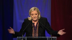 Marine Le Pen pronáí svj projev po vyhláení výsledk voleb. (13. 12. 2015)