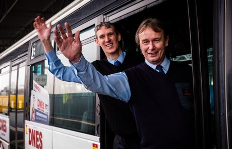 Ocenní idii mstského autobusu Petr Husák a Jaroslav Vaina z Hradce Králové...