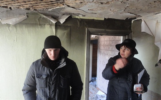 Dělostřelecká palba zasáhla v Donbasu tisíce rodinných domů. Jedním z nich je i...