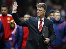 DNES NAPOSLEDY? Trenér Manchesteru United Louis van Gaal pozdravil ped zápasem...