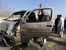 Následky sebevraedného útoku poblí kábulského letit (28. prosinec 2015)