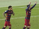 Lionel Messi (vpravo) z Barcelony skóroval ve finále MS klub proti River...