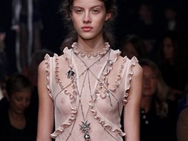 Alexander McQueen, kolekce jaro  léto 2016