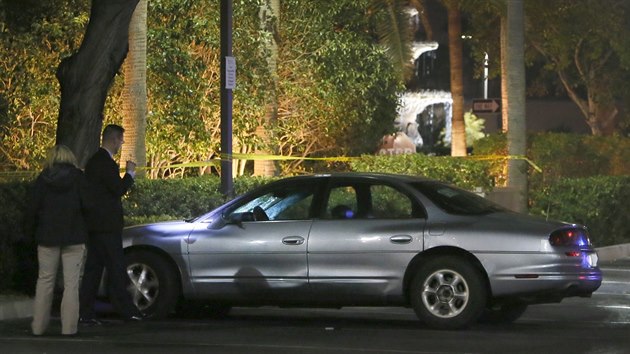 idika opakovan najela autem do davu lid v Las Vegas
